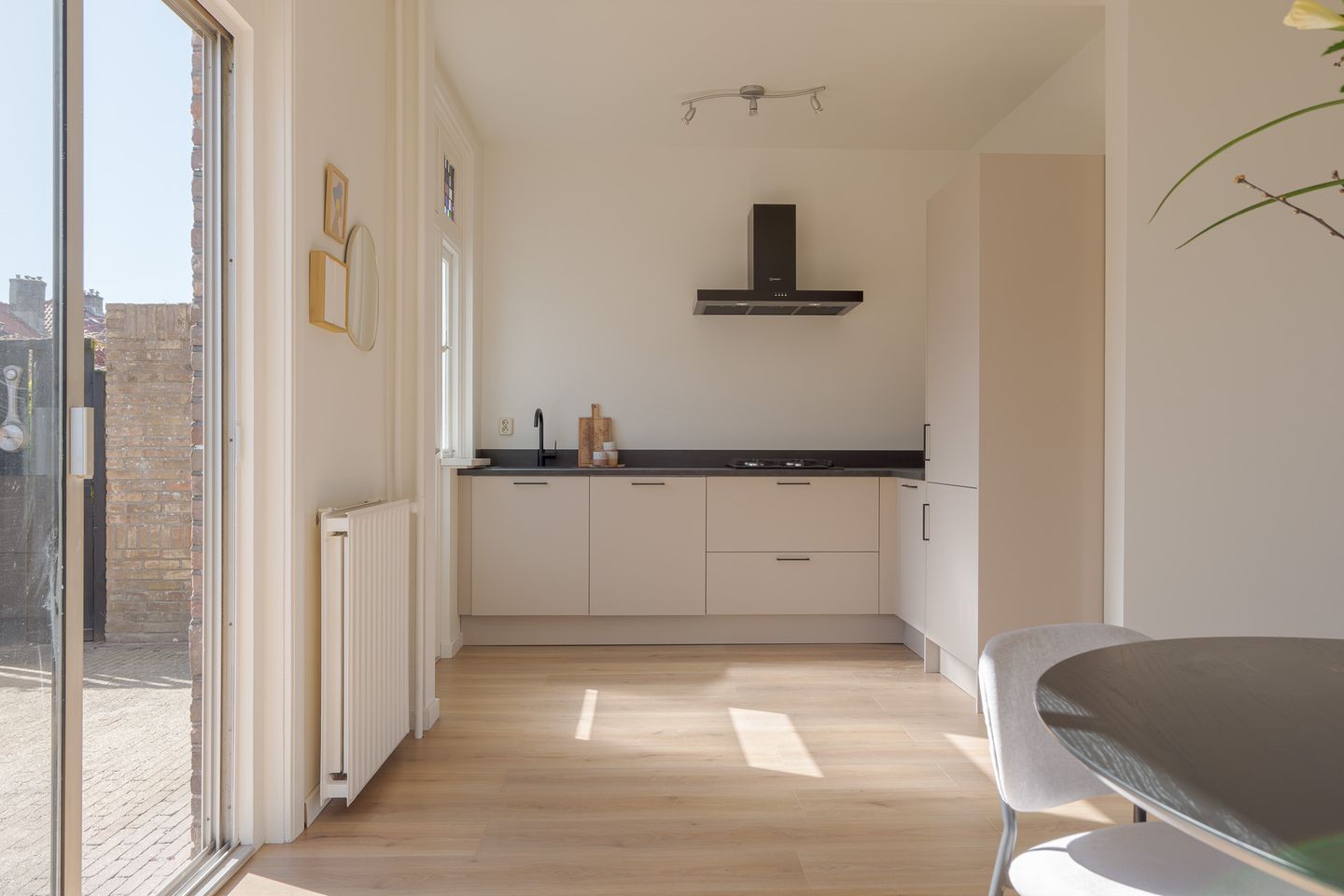 Foto 20 van Dahliastraat 1