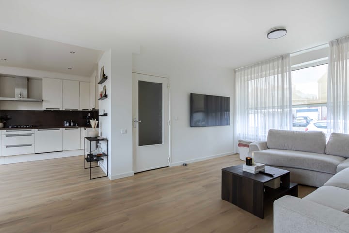 Foto 8 van van Goghstraat 7