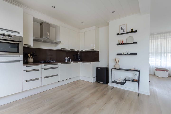 Foto 14 van van Goghstraat 7