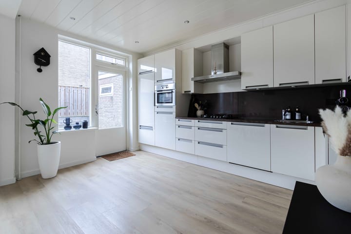 Foto 17 van van Goghstraat 7