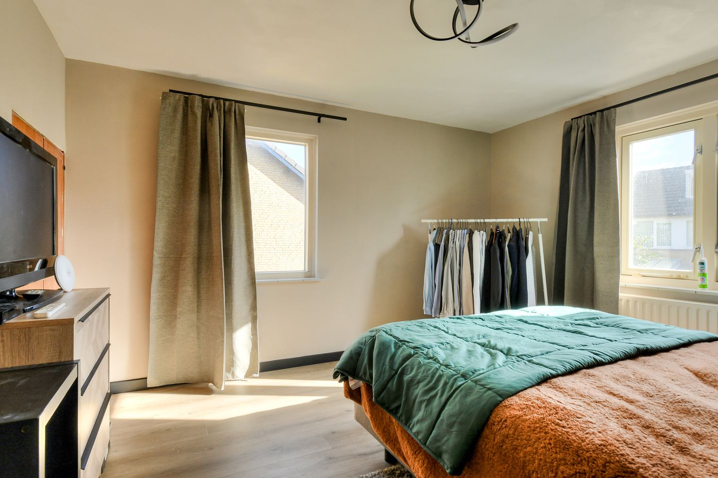 Foto 19 van Abdis van Thornstraat 67