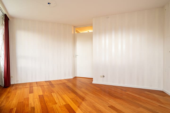 Foto 15 van Marthalaan 3-12