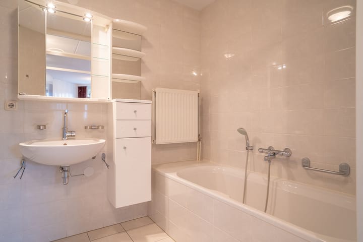 Foto 18 van Marthalaan 3-12