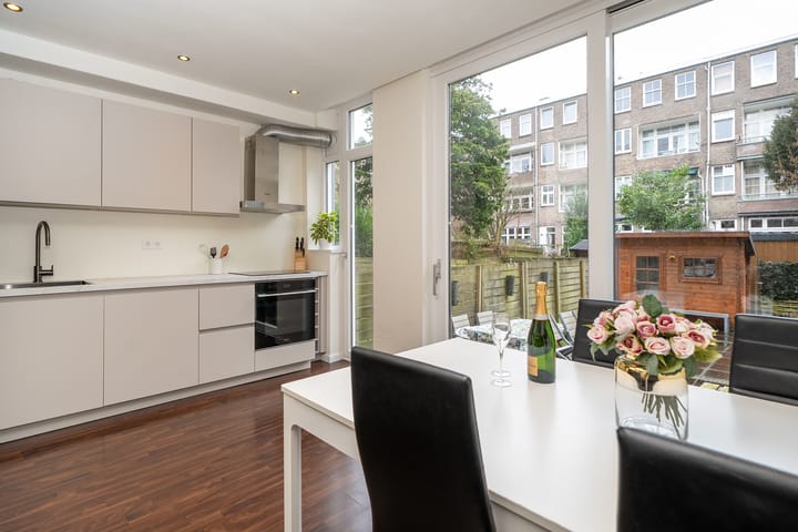 Foto 5 van Luzacstraat 13-A