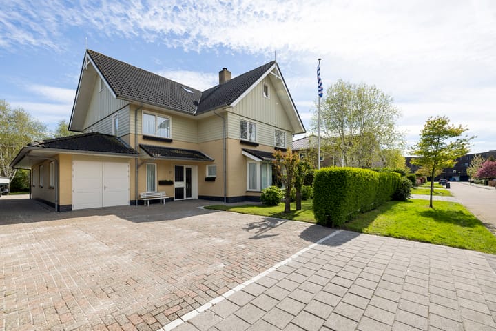 Foto 1 van Koninginnenpage 21