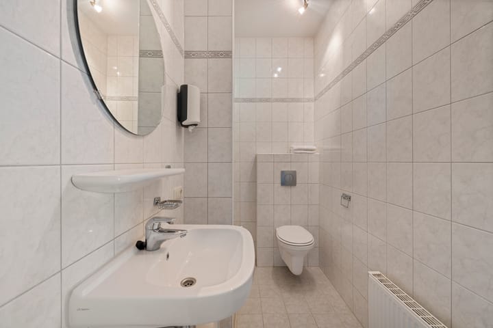 Foto 10 van Koninginnenpage 21