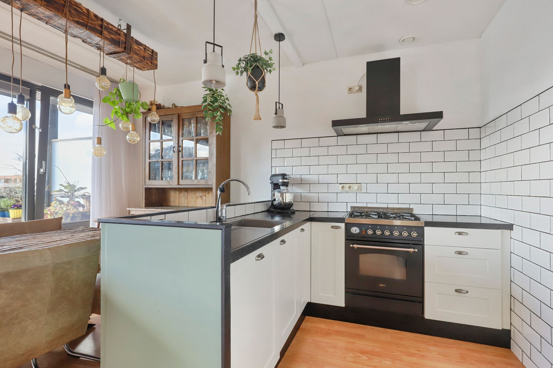 Foto 24 van Kruidenplein 32