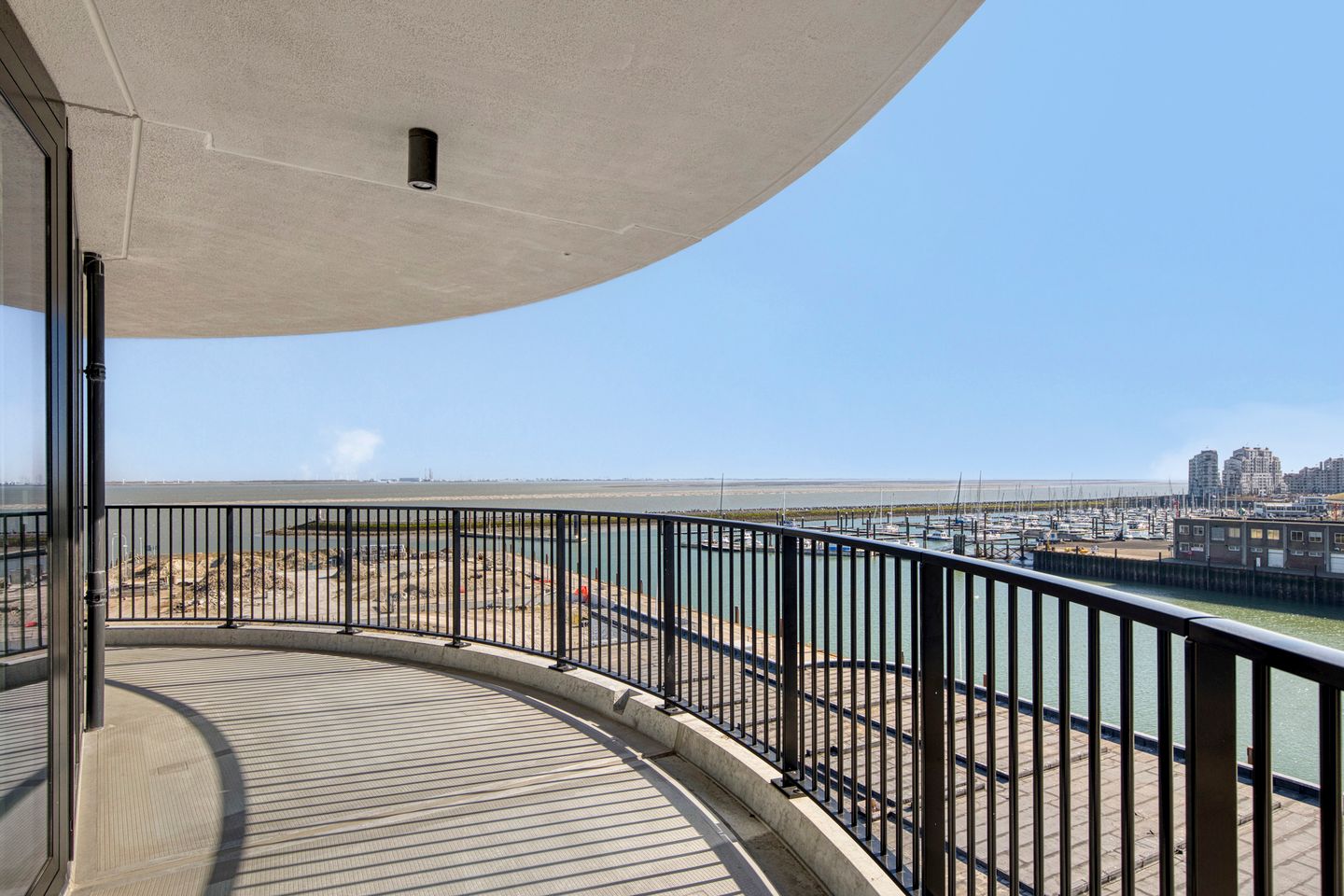 Foto 20 van Middenhavendam 14-503