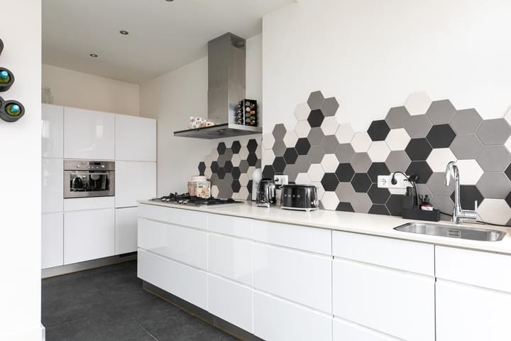 Foto 19 van van Duijvenvoordestraat 47