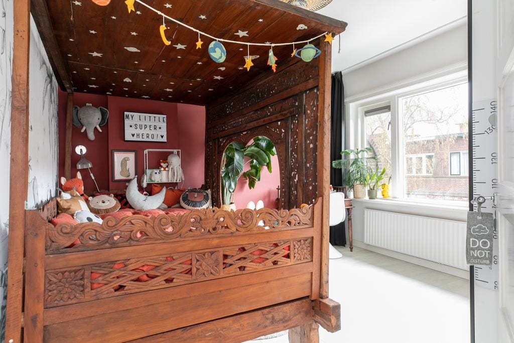 Foto 28 van van Duijvenvoordestraat 47