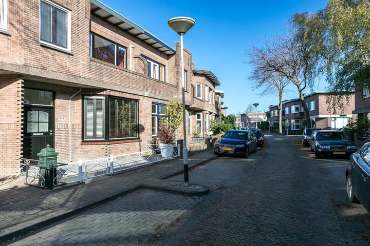 Foto 50 van van Duijvenvoordestraat 47