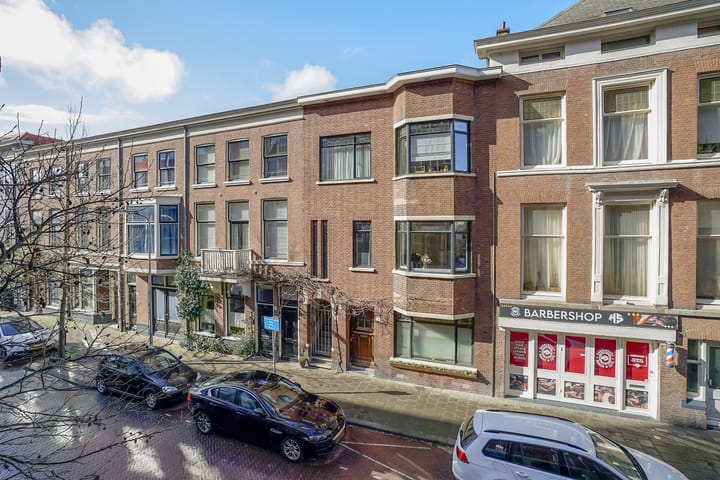 Foto 22 van Van Limburg Stirumstraat 3-A