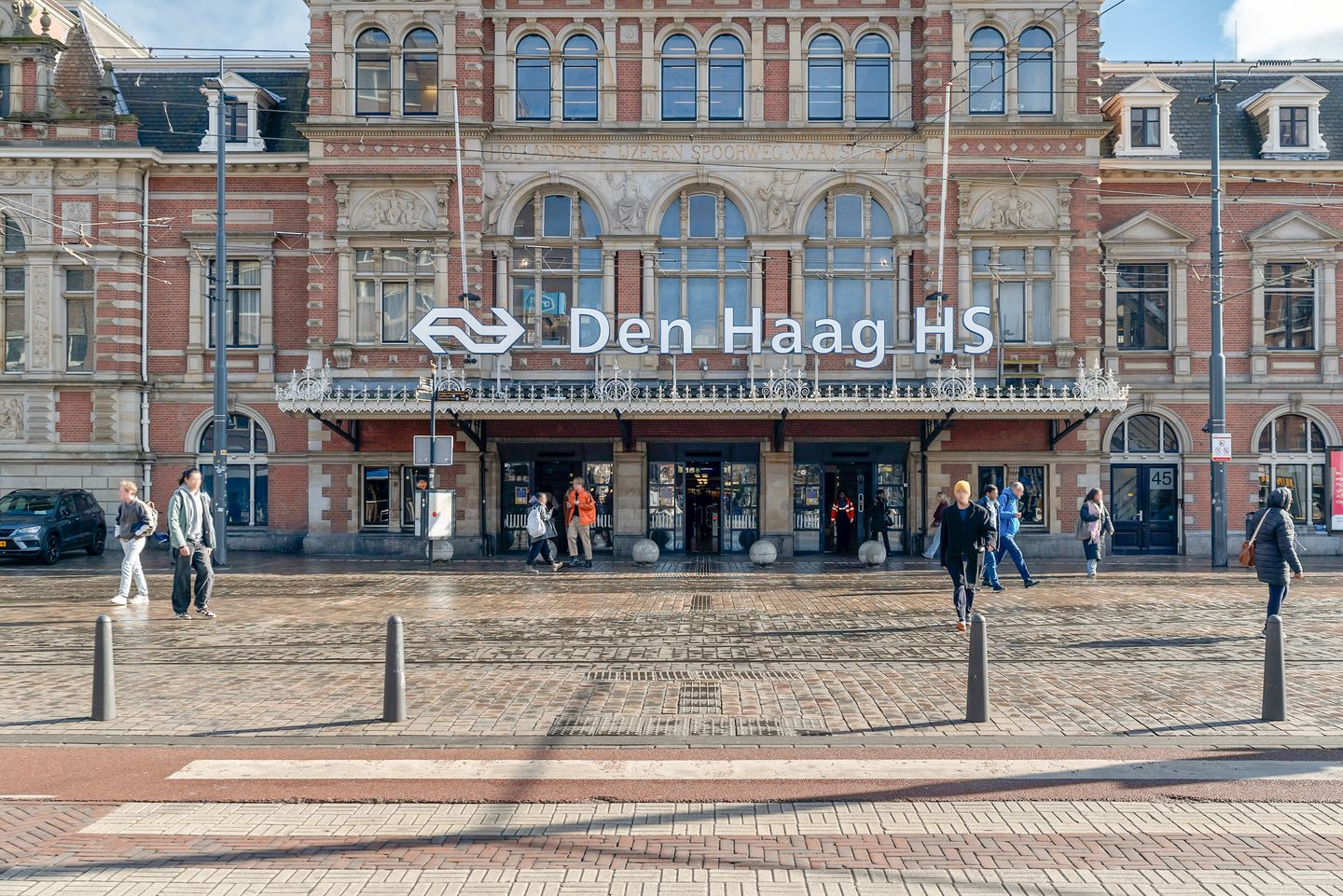 Foto 25 van Van Limburg Stirumstraat 3-A