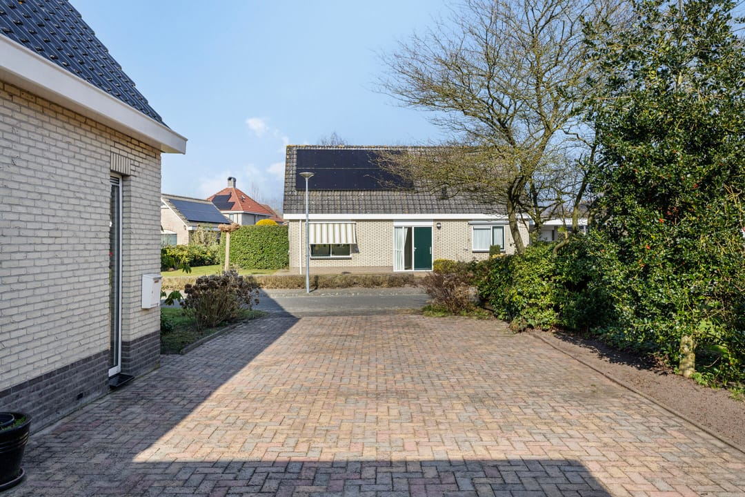 Photo 38 of Acacialaan 10