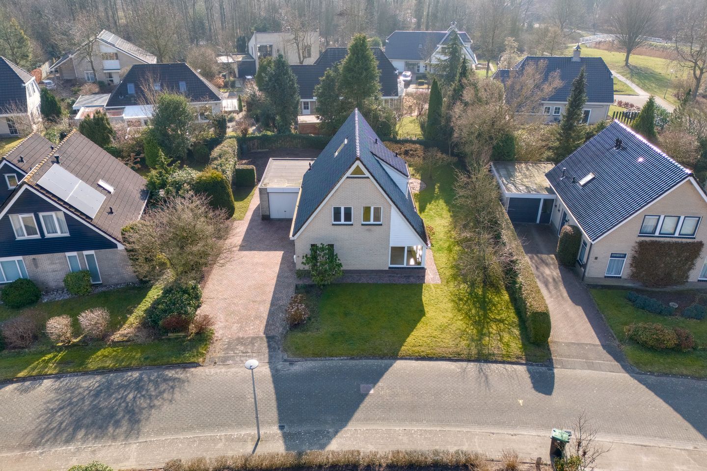 Photo 50 of Acacialaan 10