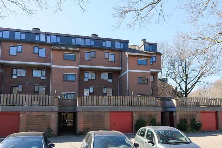 Bekijk foto van Albert van Dalsumlaan 693
