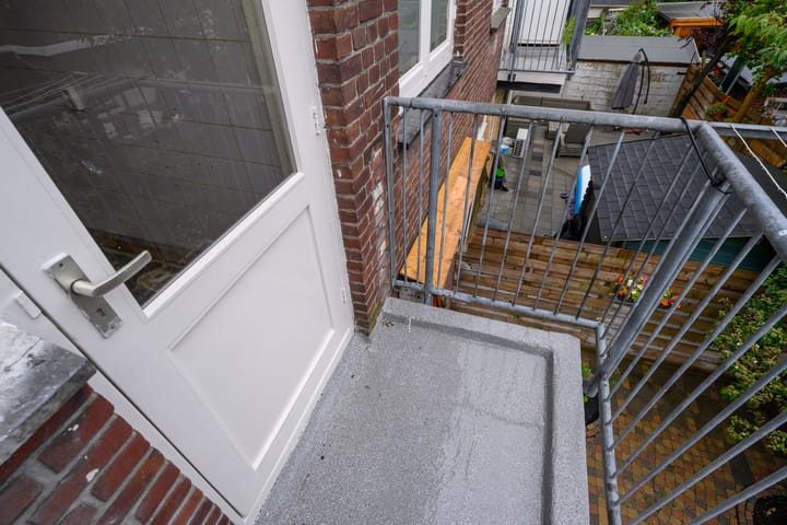 Foto 10 van Bergmannstraat 15