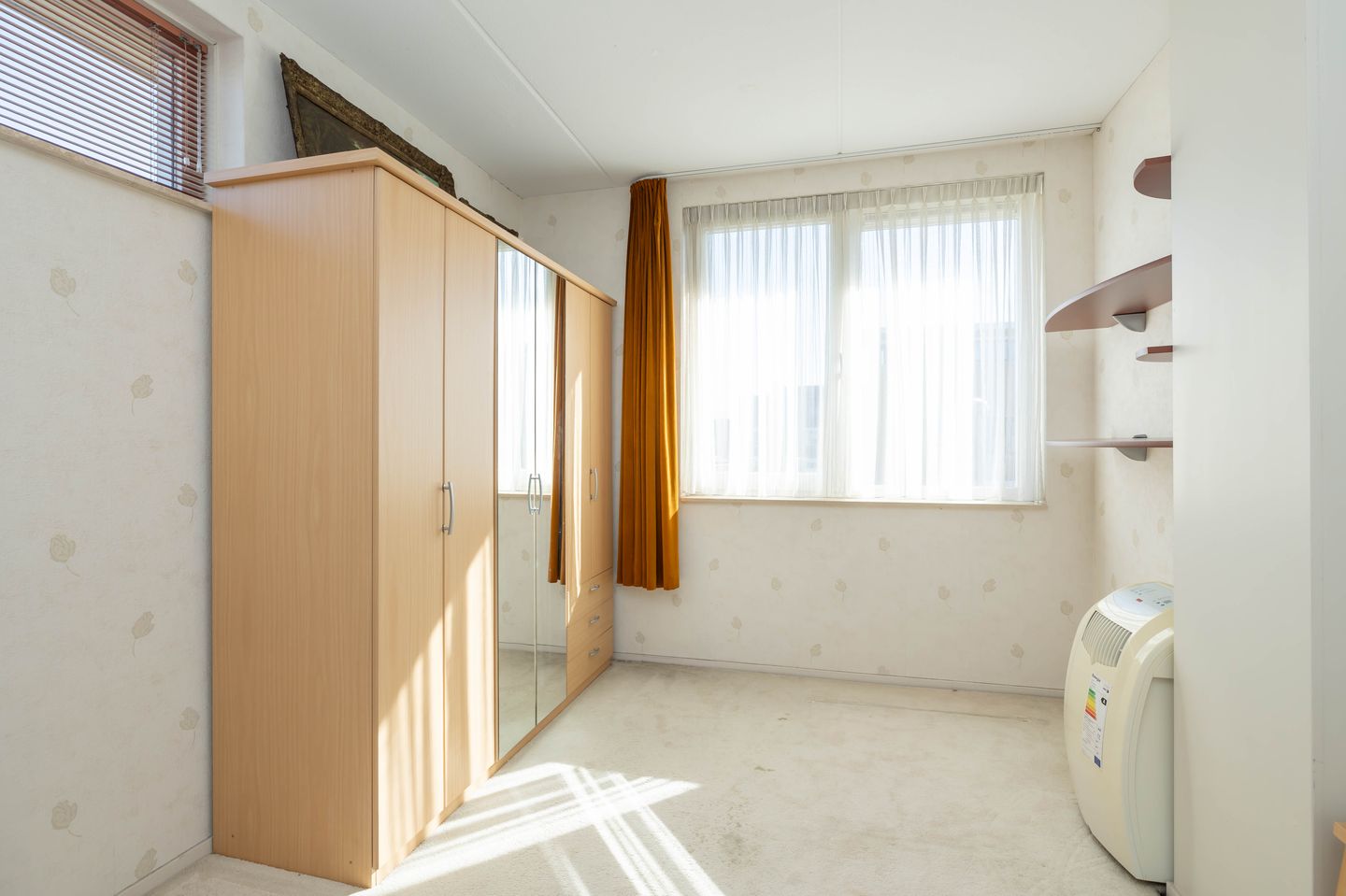 Photo 35 of Meerval 24