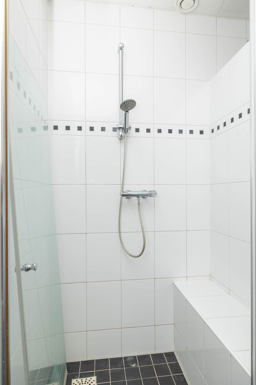 Photo 41 of Meerval 24