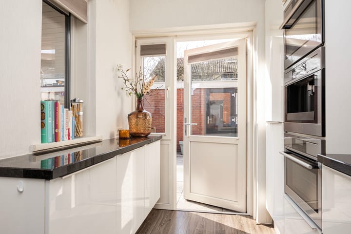 Foto 16 van Damaststraat 14