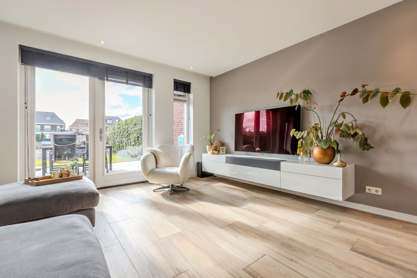 Photo 5 of Oeverzeggeweg 6