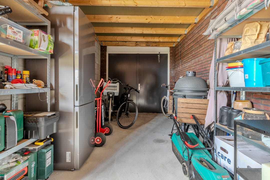 Photo 37 of Oeverzeggeweg 6