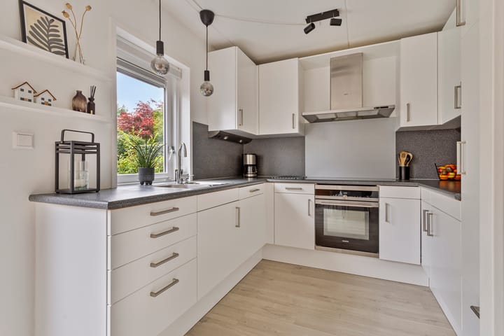 Foto 13 van Stal 243