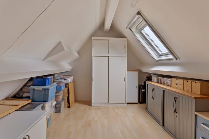 Foto 26 van Stal 243