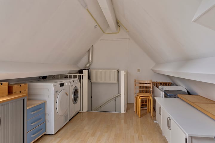 Foto 27 van Stal 243