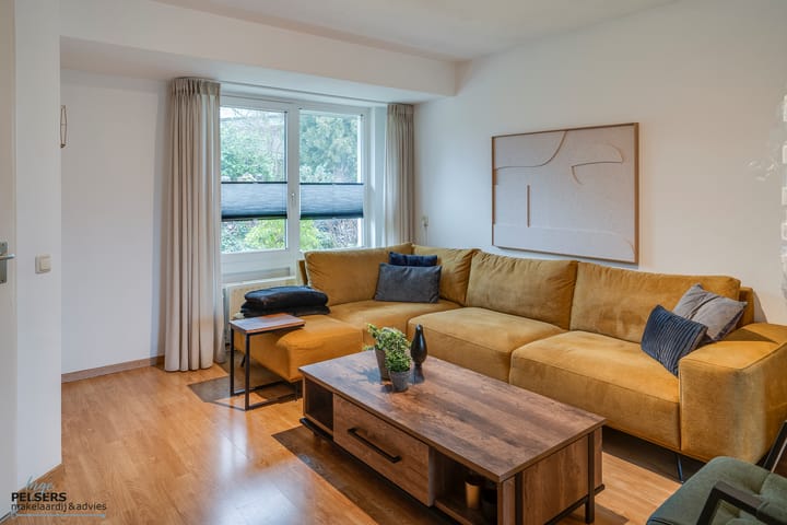 Foto 4 van Rijksweg 27-F