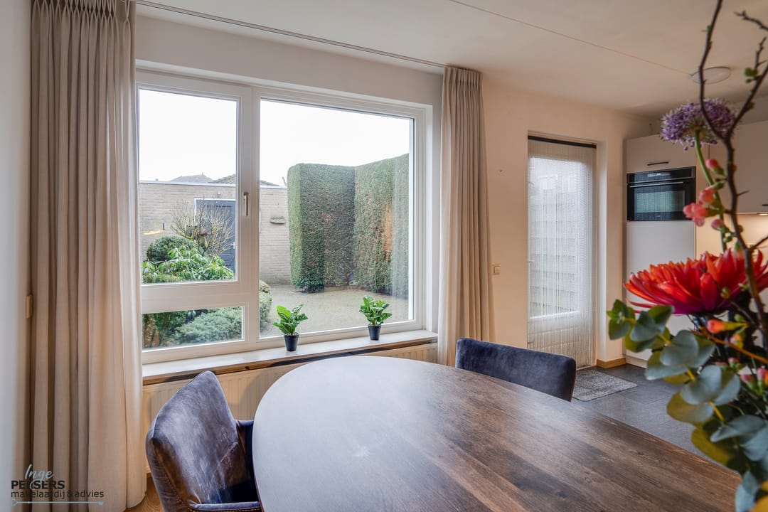 Foto 7 van Rijksweg 27-F