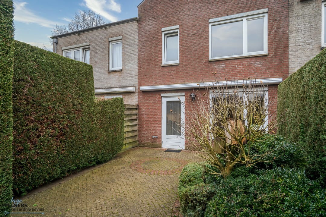 Foto 17 van Rijksweg 27-F