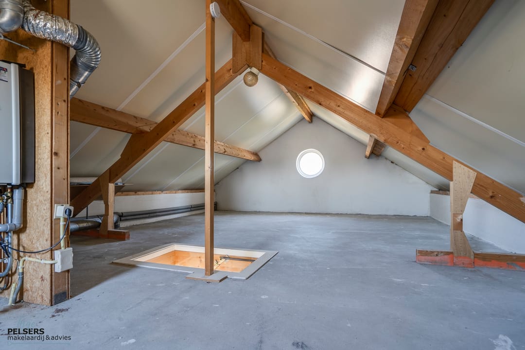 Foto 28 van Rijksweg 27-F