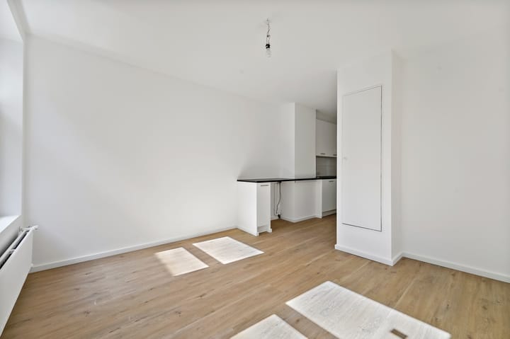 Photo 7 of Nobelstraat 11-A1