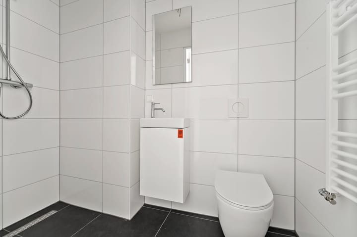 Photo 18 of Nobelstraat 11-A1