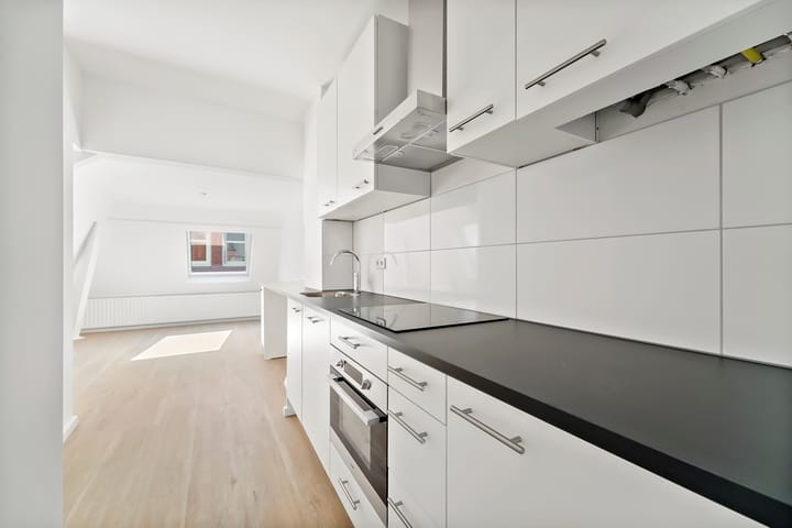 Foto 10 van Nobelstraat 11-A3