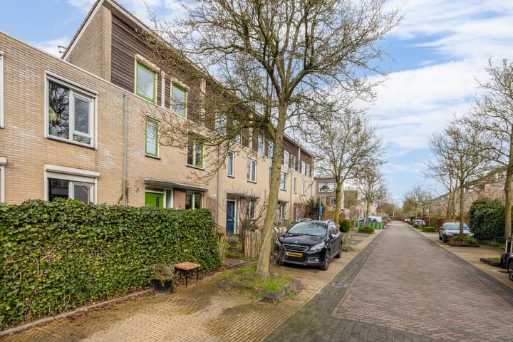 Foto 4 van Leonard Roggeveenstraat 22