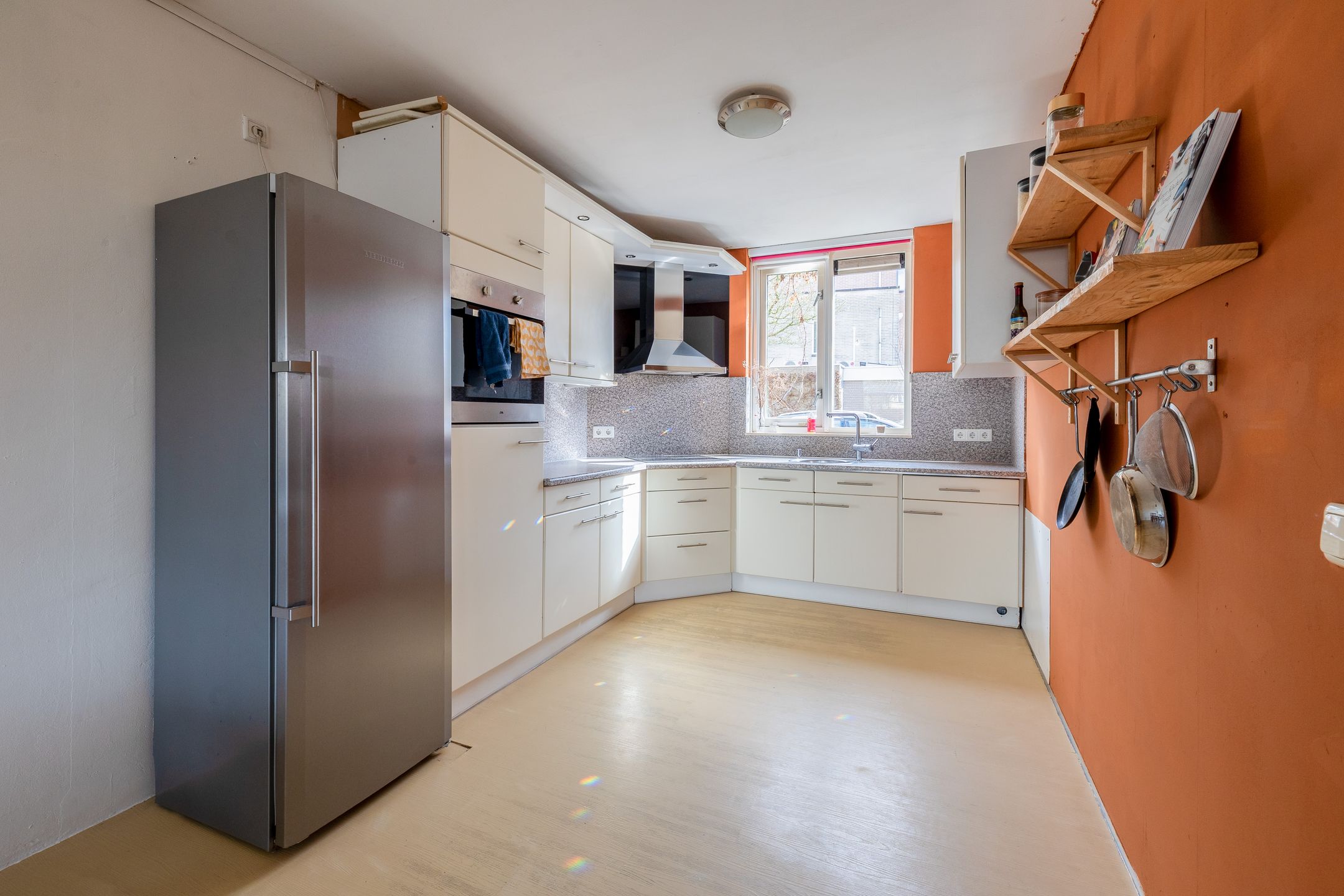 Photo 12 of Leonard Roggeveenstraat 22