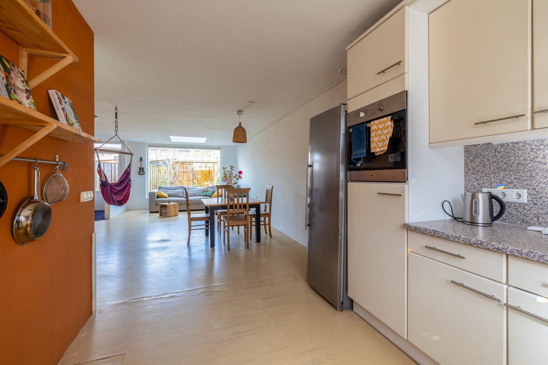 Photo 13 of Leonard Roggeveenstraat 22