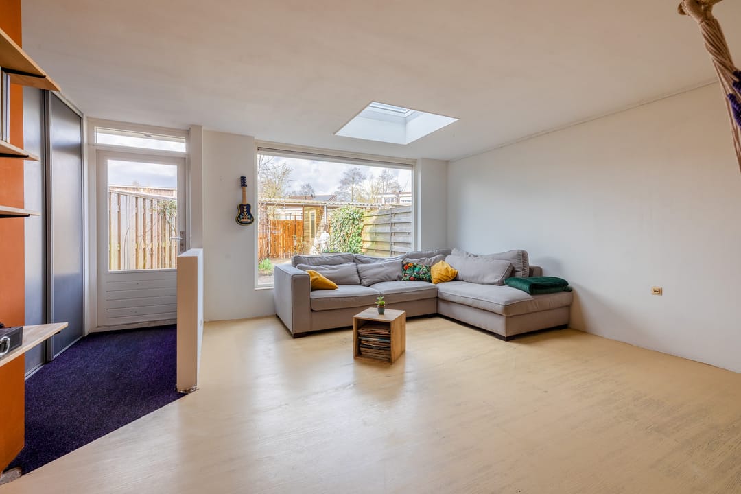 Photo 16 of Leonard Roggeveenstraat 22