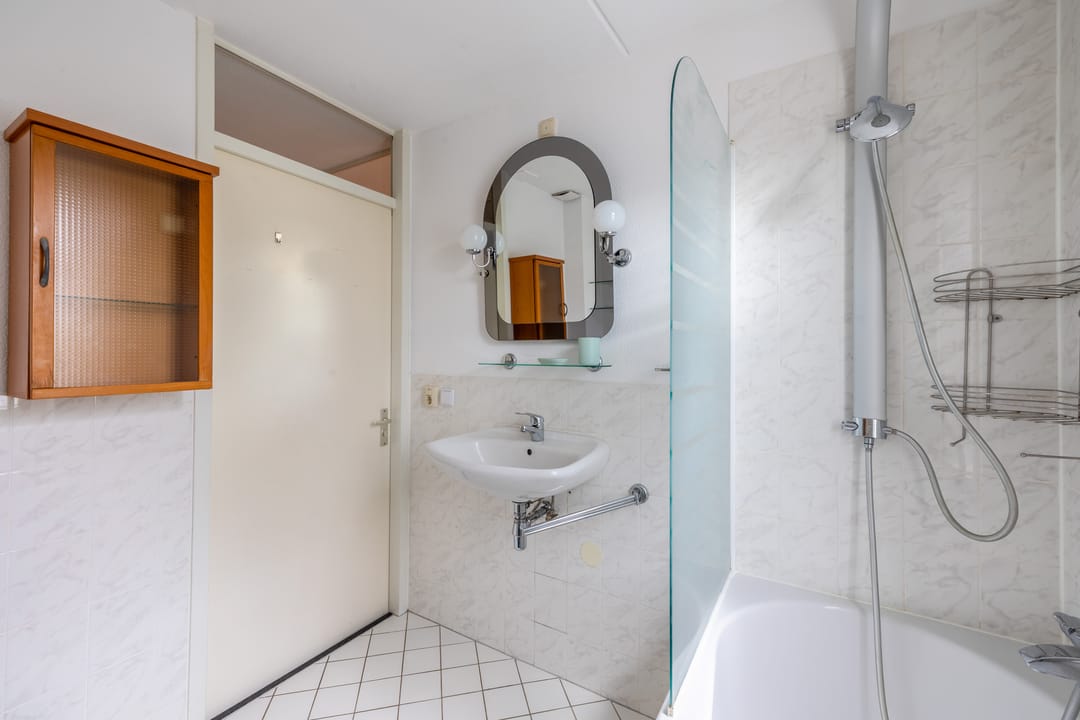 Photo 32 of Leonard Roggeveenstraat 22