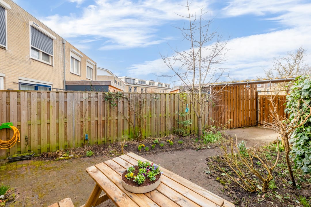 Photo 37 of Leonard Roggeveenstraat 22