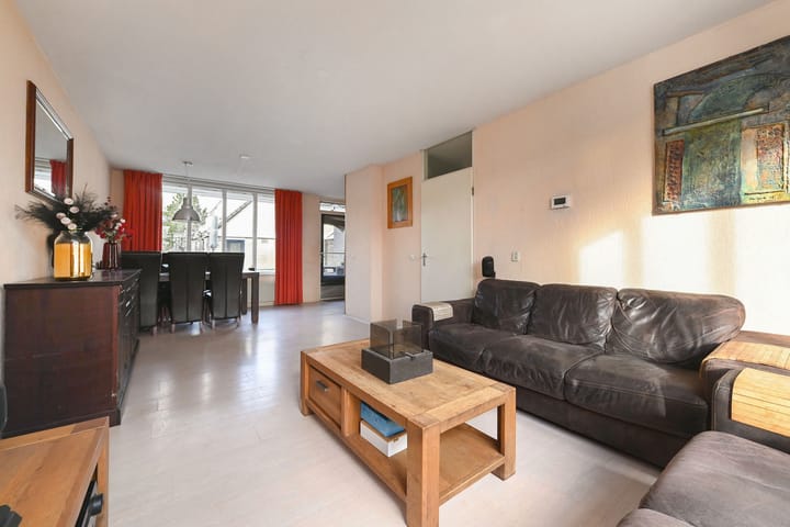 Foto 10 van Tjerk Kloostralaan 18