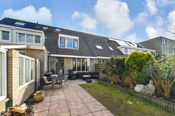 Foto 17 van Tjerk Kloostralaan 18