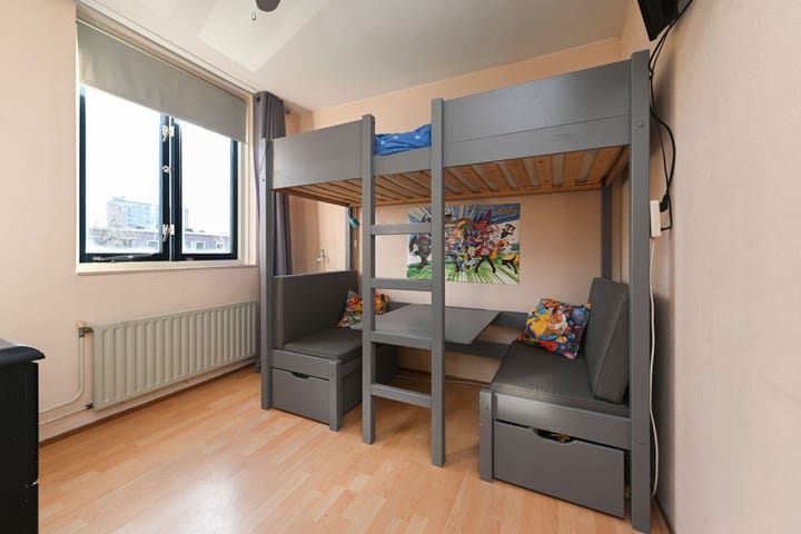 Foto 23 van Tjerk Kloostralaan 18