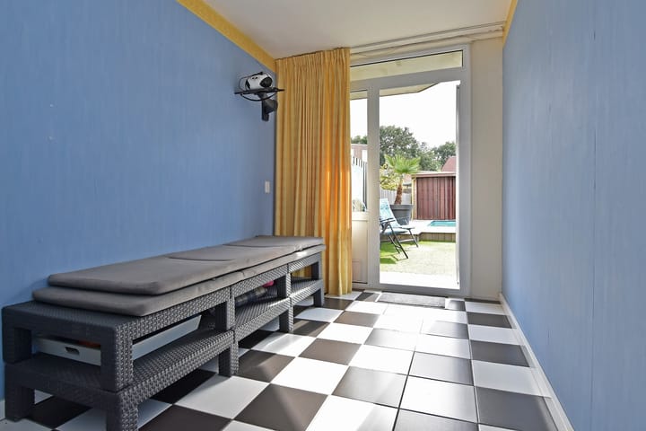 Foto 5 van C.A. van Beverenplein 21