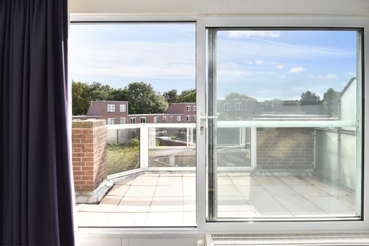 Foto 32 van C.A. van Beverenplein 21