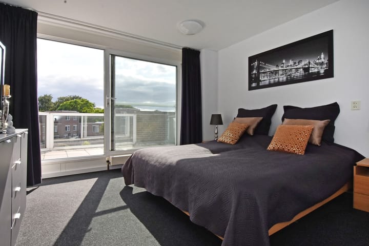 Foto 33 van C.A. van Beverenplein 21