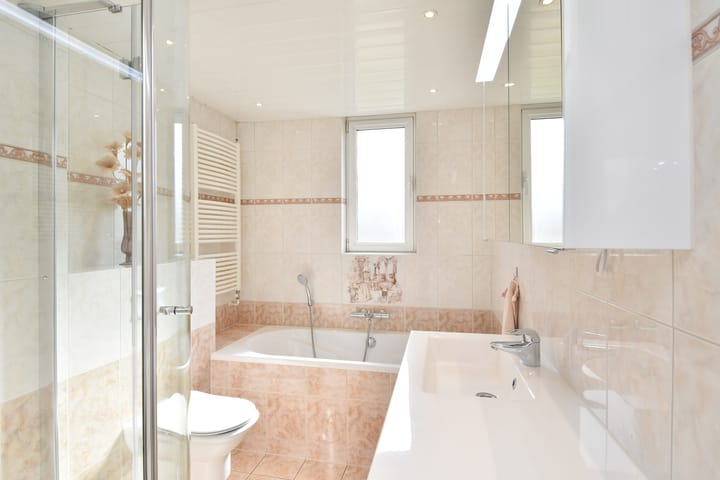 Foto 40 van C.A. van Beverenplein 21