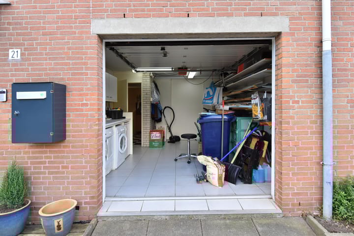 Foto 47 van C.A. van Beverenplein 21